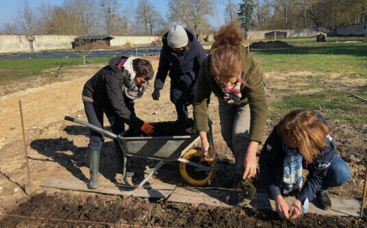 TP Permaculture Connaître son Sol - Le Jardin Qui Nourrit